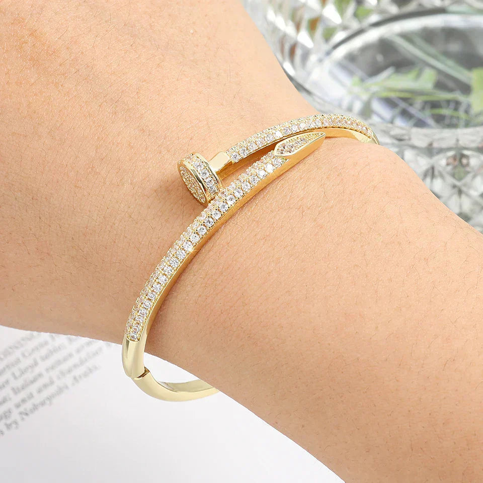 SPIKE | Armband med diamanter