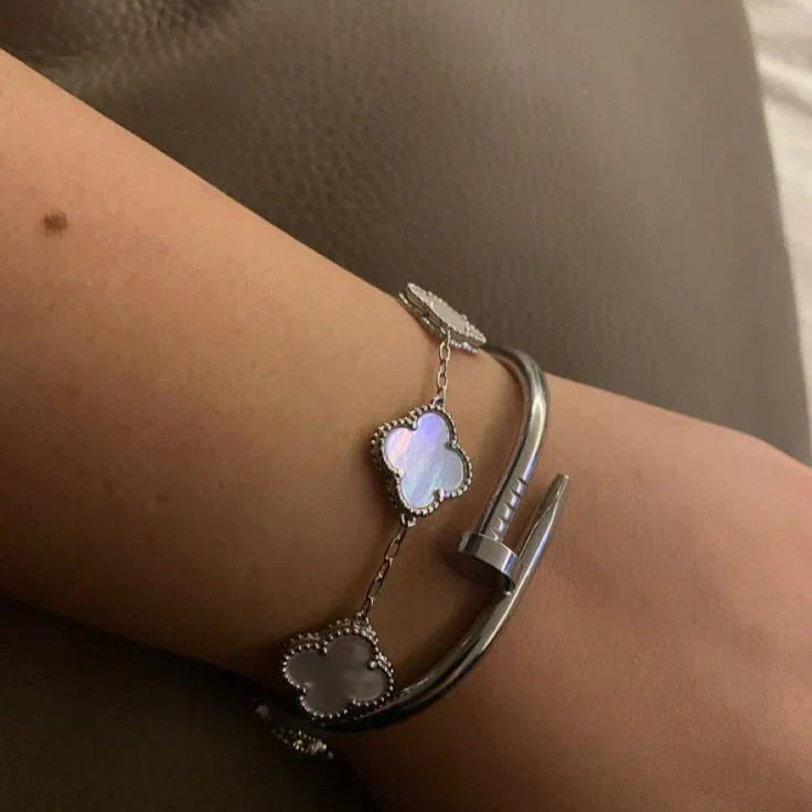 KLÖVER | Vitt armband