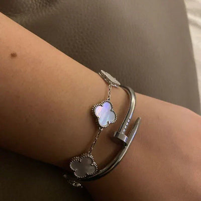 KLÖVER | Vitt armband