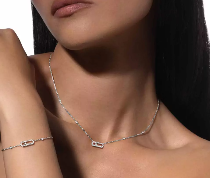 EXKLUSIVT | Mollyanne Diamanté Uno Halsband – Silver